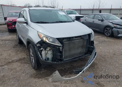 2016 Kia Sportage Lx z USA, uszkodzony, nr VIN KNDPBCAC3G7821341